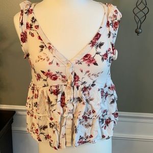 American Eagle 🦅 Top VNeck Bottom down Size XS